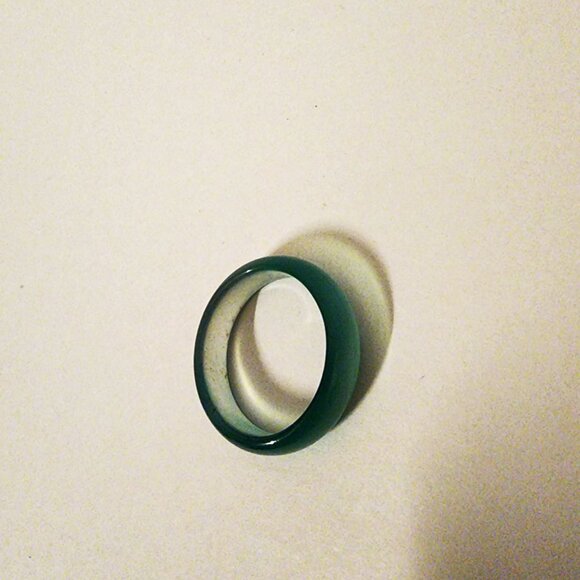 Green Stone Ring - Picture 5 of 10